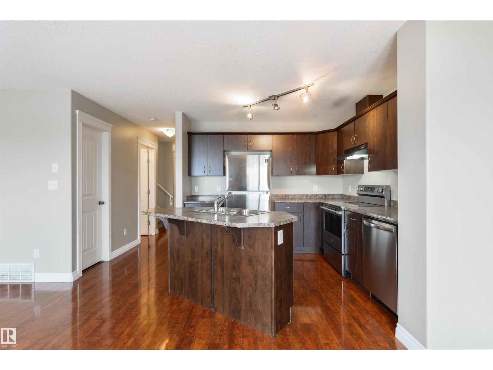 68 MERIDIAN LO, Stony Plain