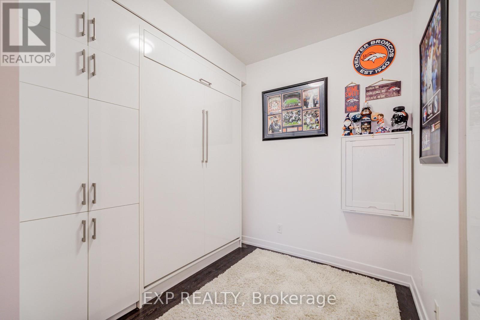 #209 223 ST CLAIR AVENUE W - 10