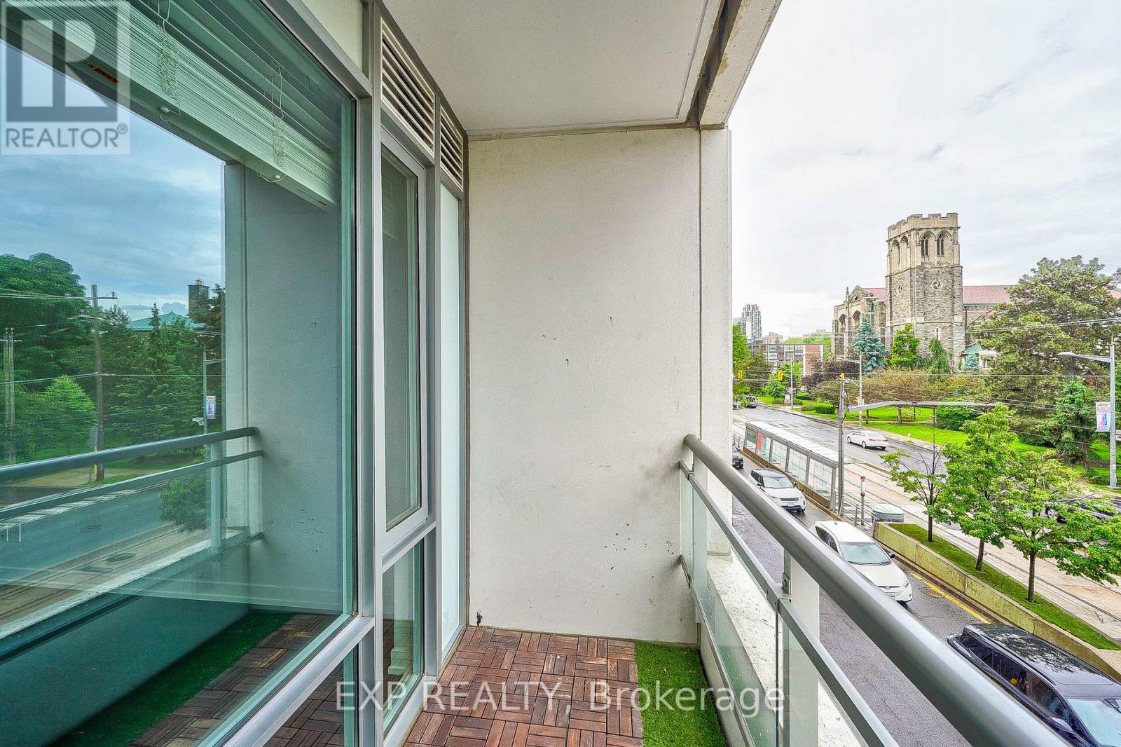 #209 223 ST CLAIR AVENUE W - 14