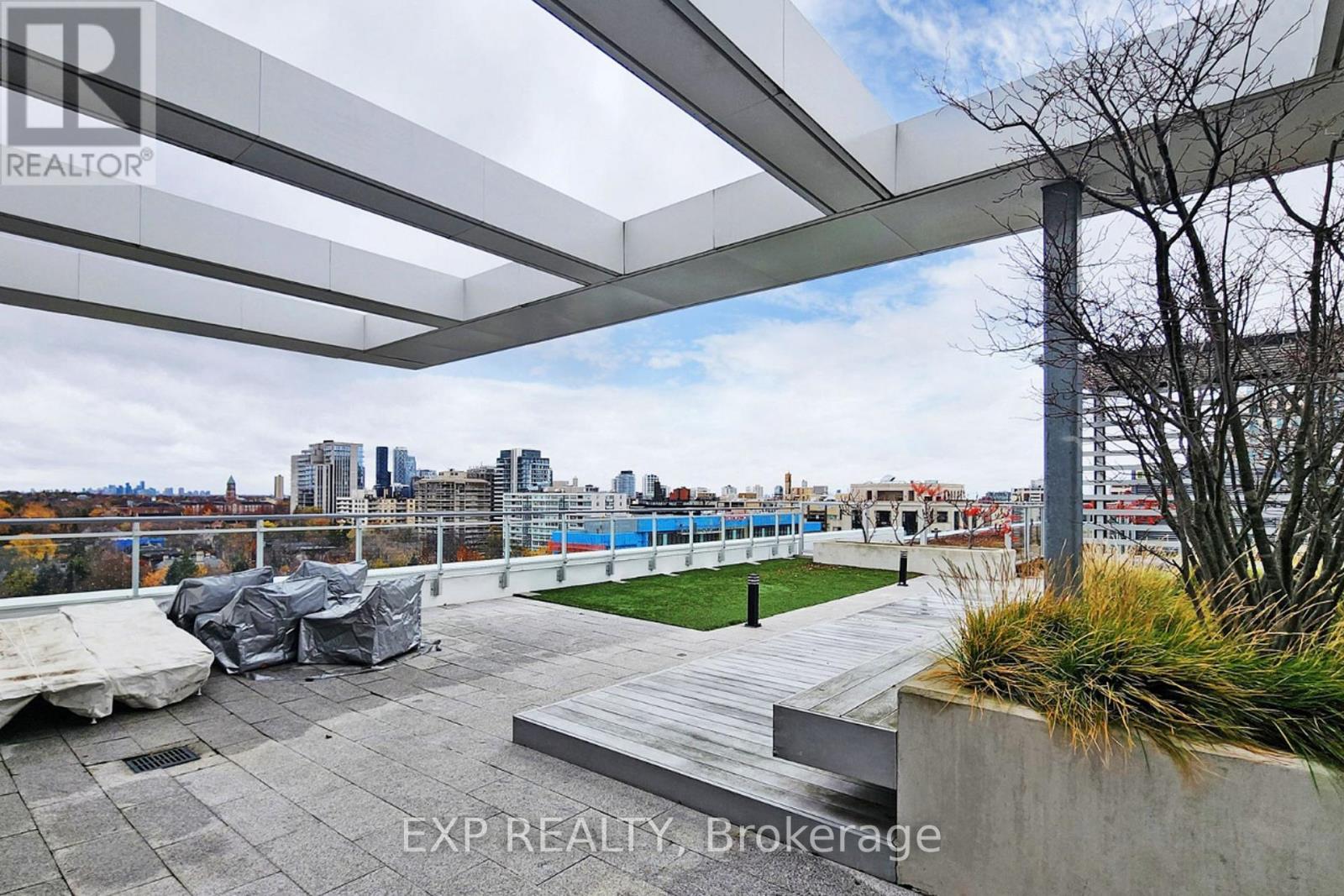 #209 223 ST CLAIR AVENUE W - 18