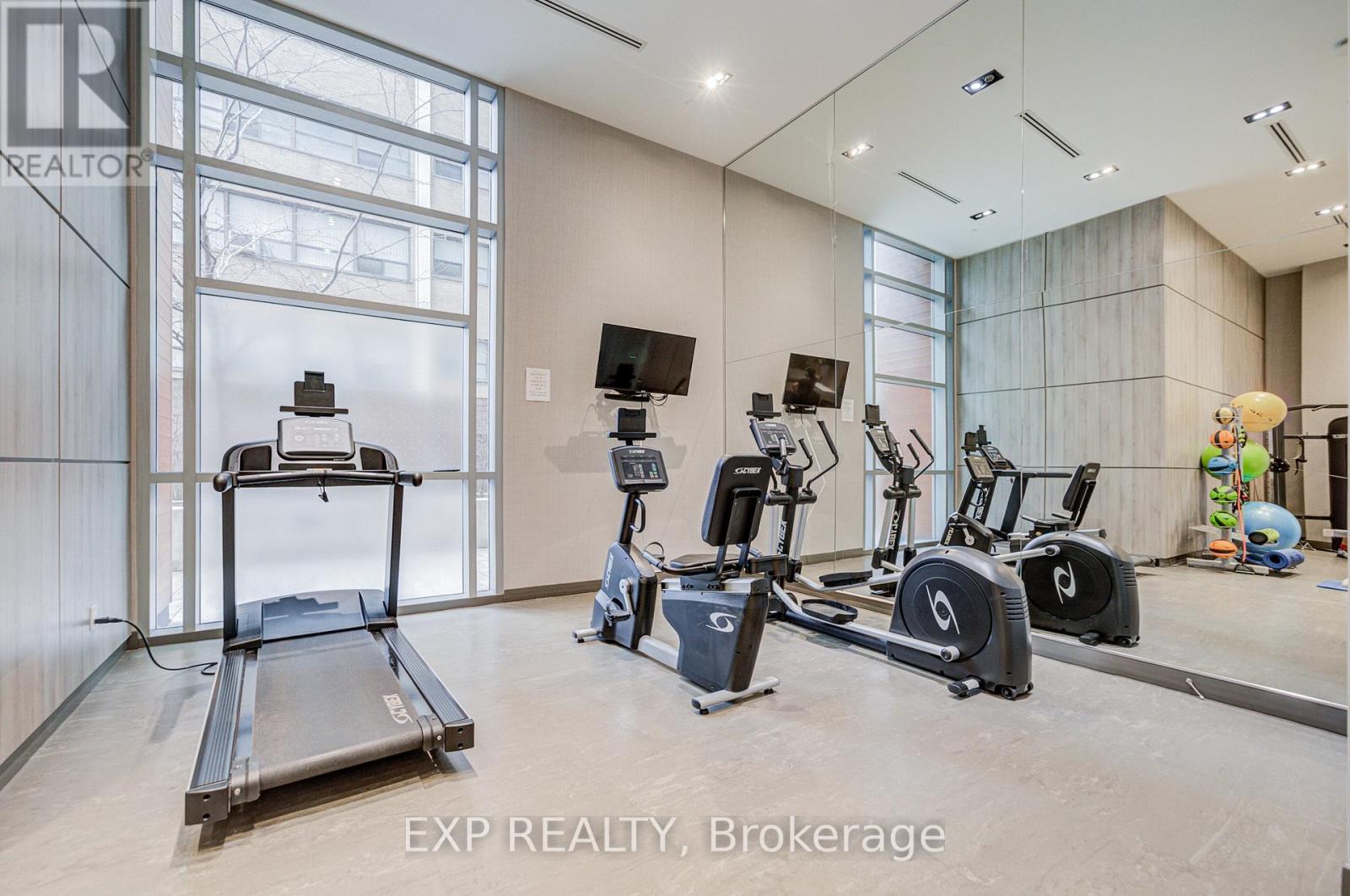 #209 223 ST CLAIR AVENUE W - 22