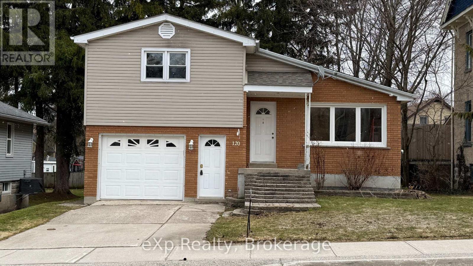 120 COLBORNE STREET S