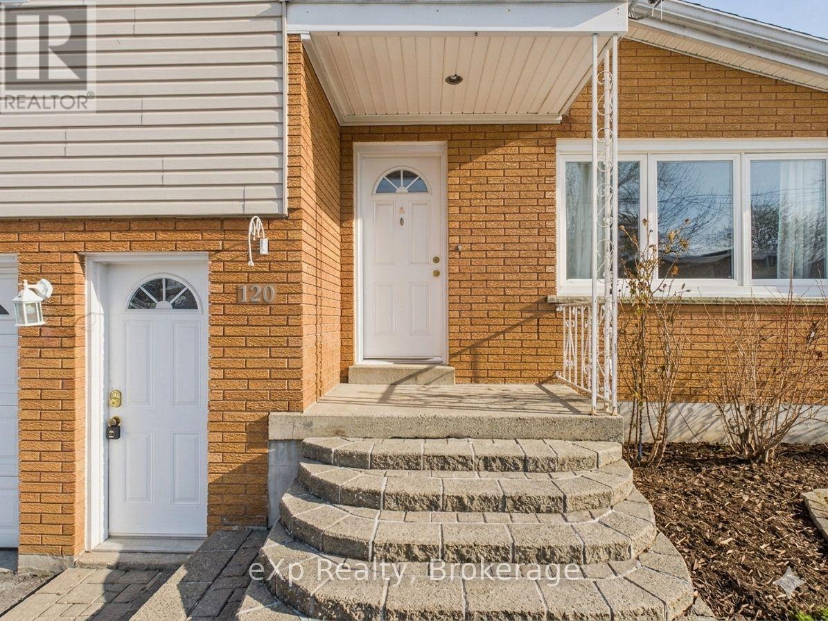 120 COLBORNE STREET S - 2