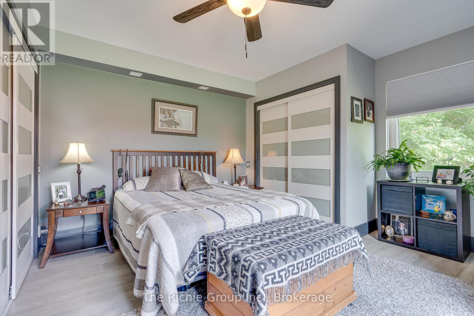 21 BARTLEY DRIVE - 36