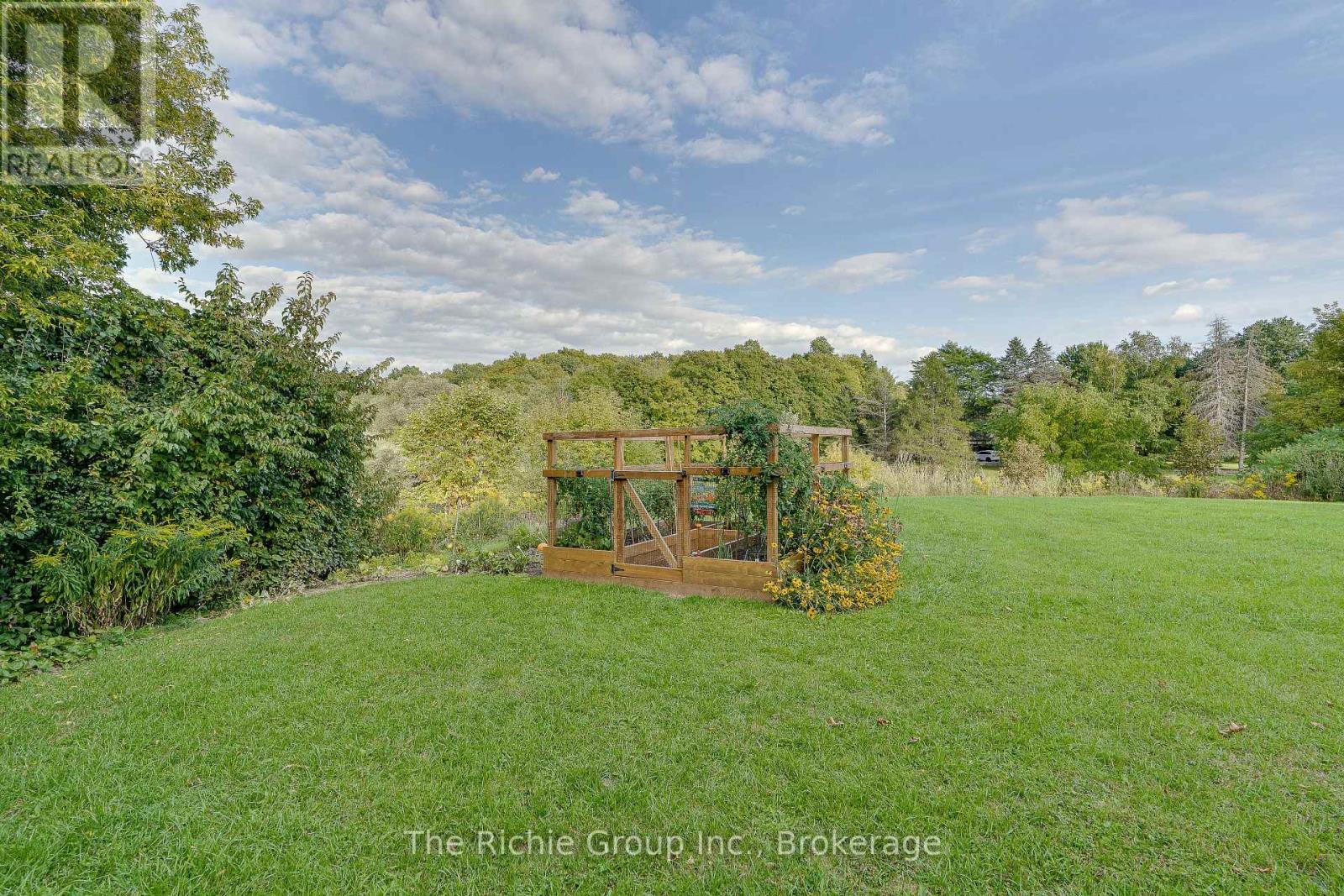 21 BARTLEY DRIVE - 40