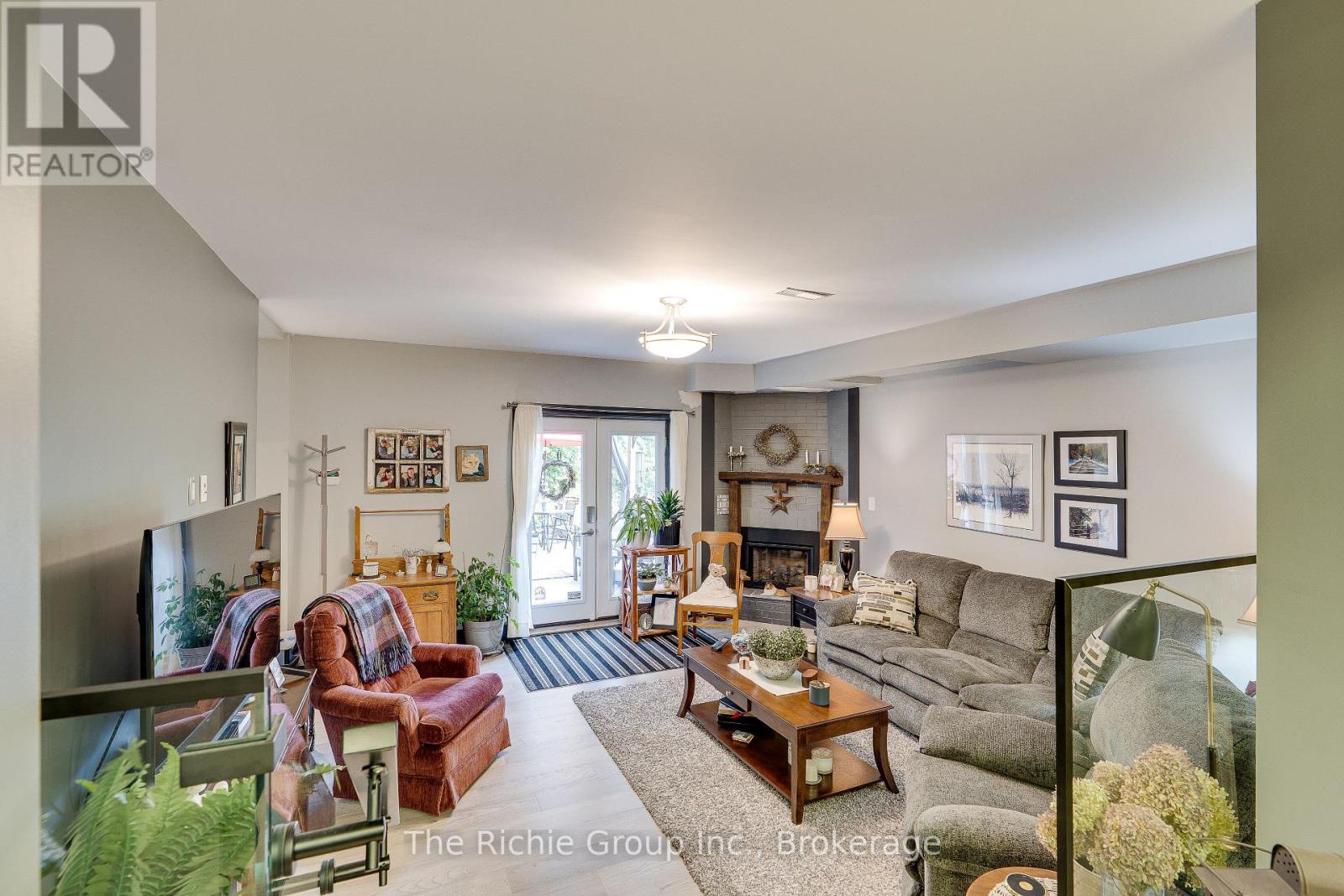 21 BARTLEY DRIVE - 30