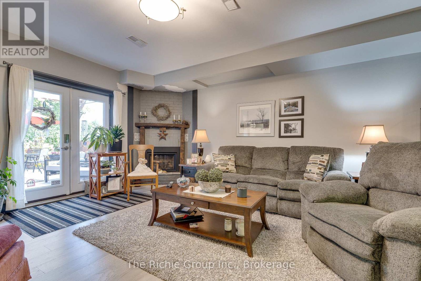 21 BARTLEY DRIVE - 31