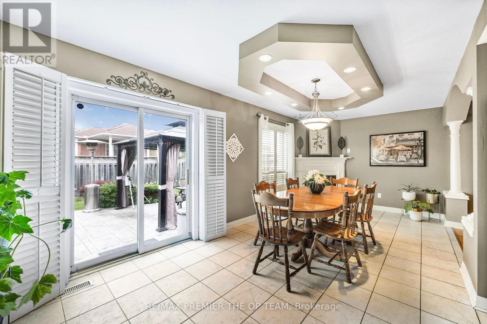 223 LANDSBRIDGE STREET - 11