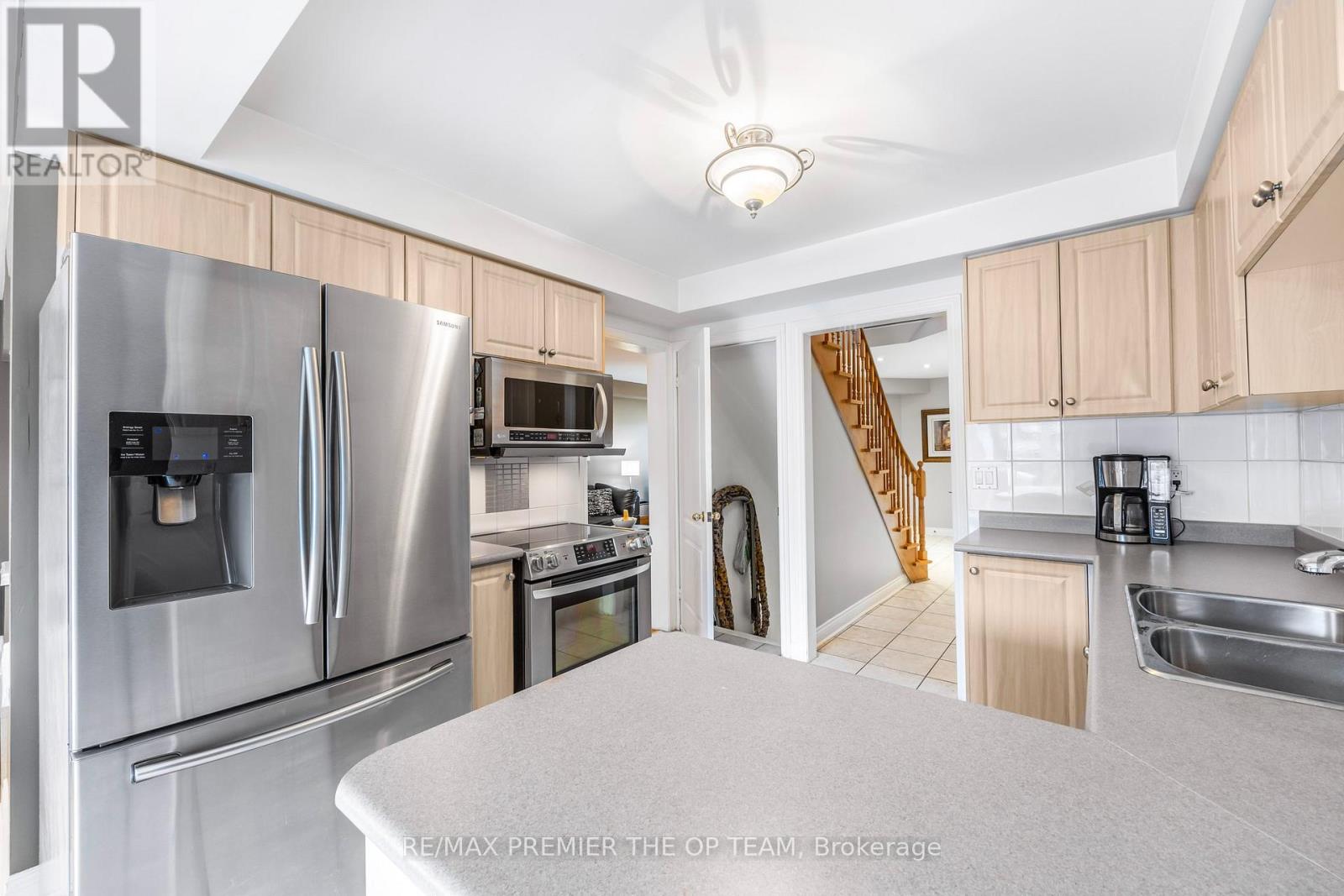 223 LANDSBRIDGE STREET - 14