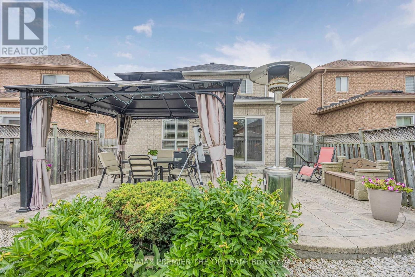 223 LANDSBRIDGE STREET - 40