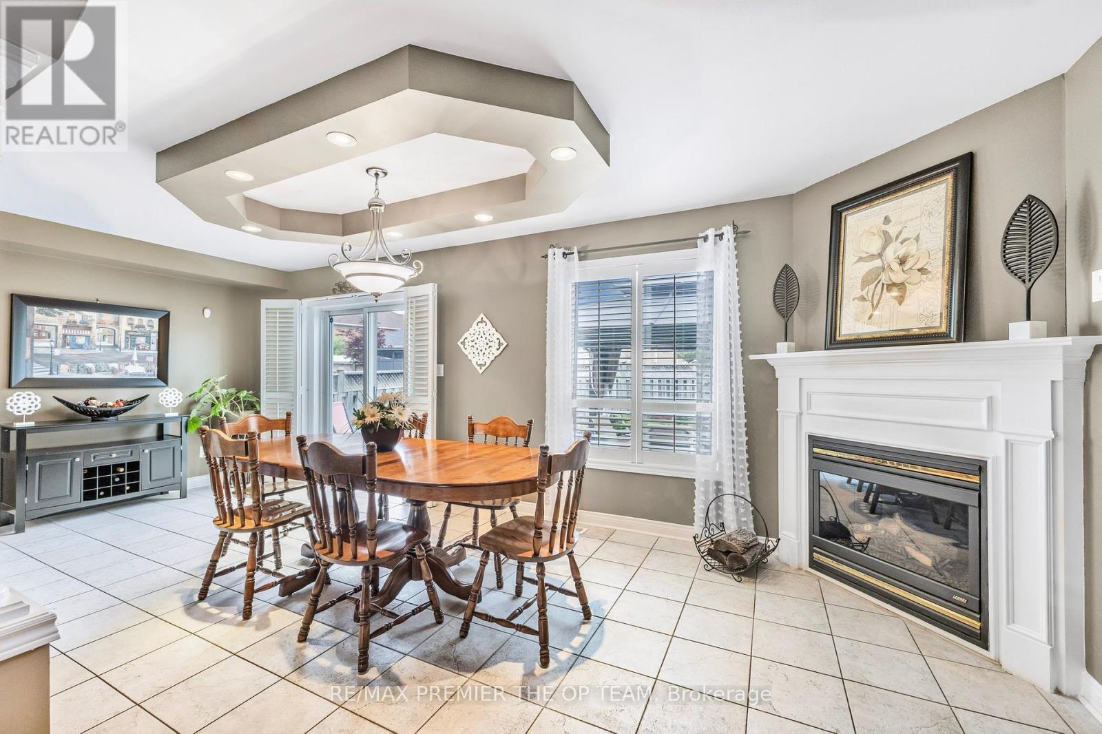 223 LANDSBRIDGE STREET - 9