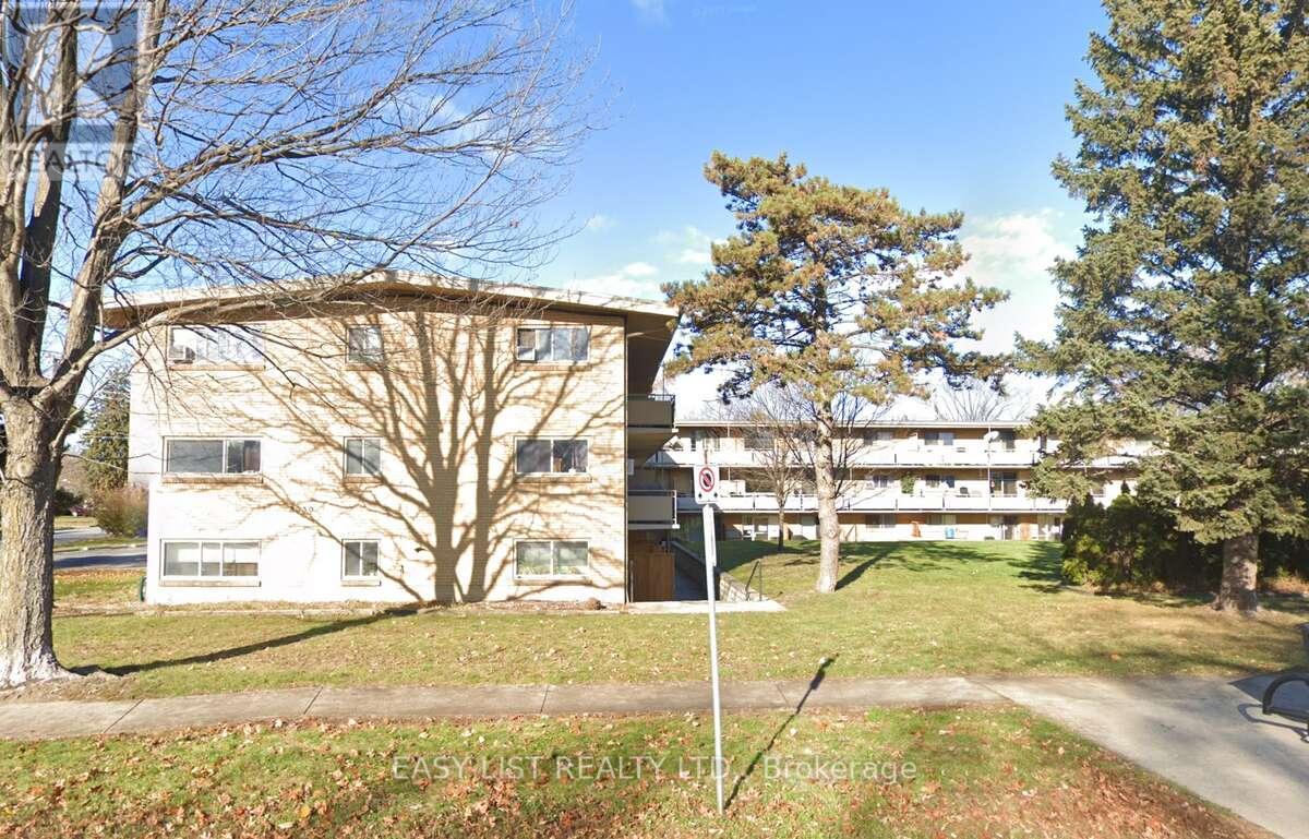 34 - 8650 WYANDOTTE STREET E