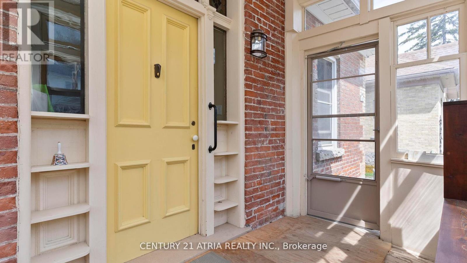 130 WELLINGTON STREET S - 14