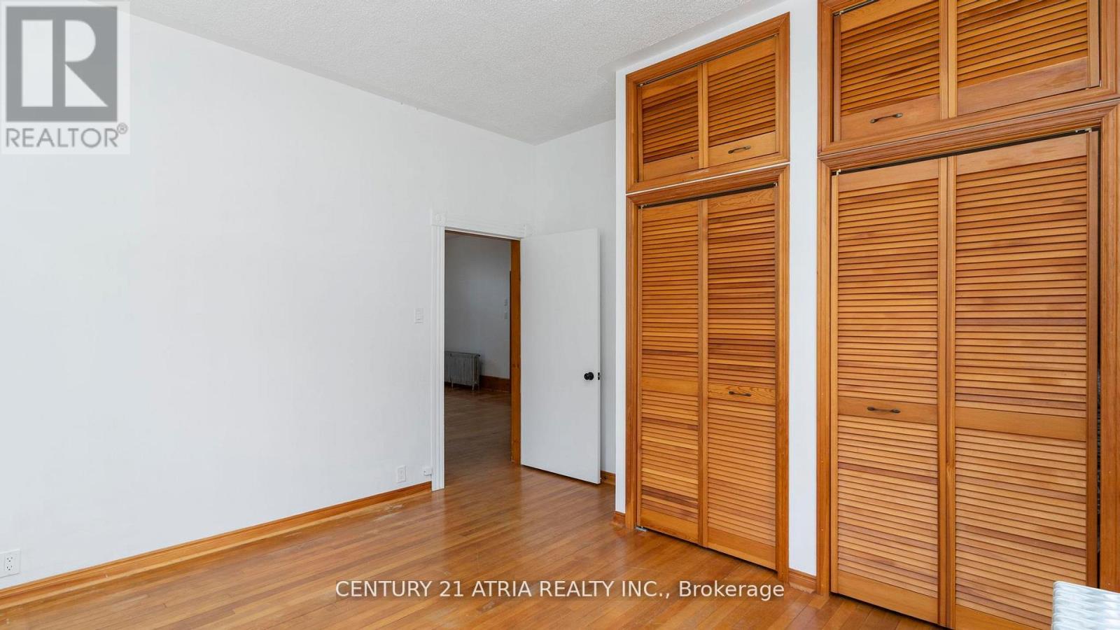 130 WELLINGTON STREET S - 24