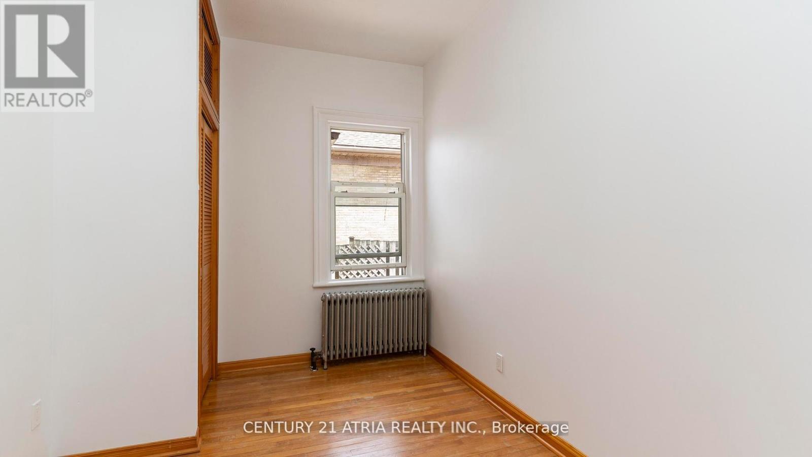 130 WELLINGTON STREET S - 25