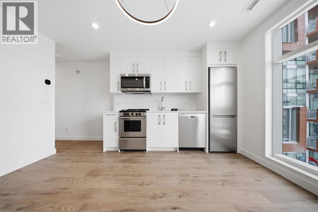 Single Family House for Sale in   A Street NW West Hillhurst Calgary 