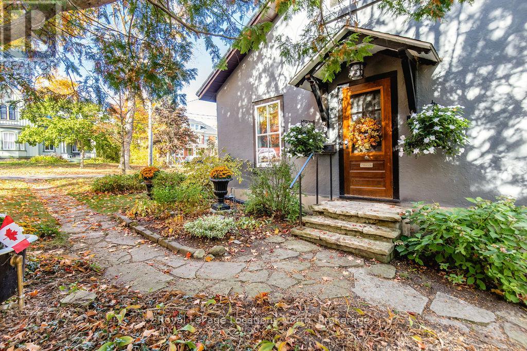 29 TECUMSETH STREET - 3
