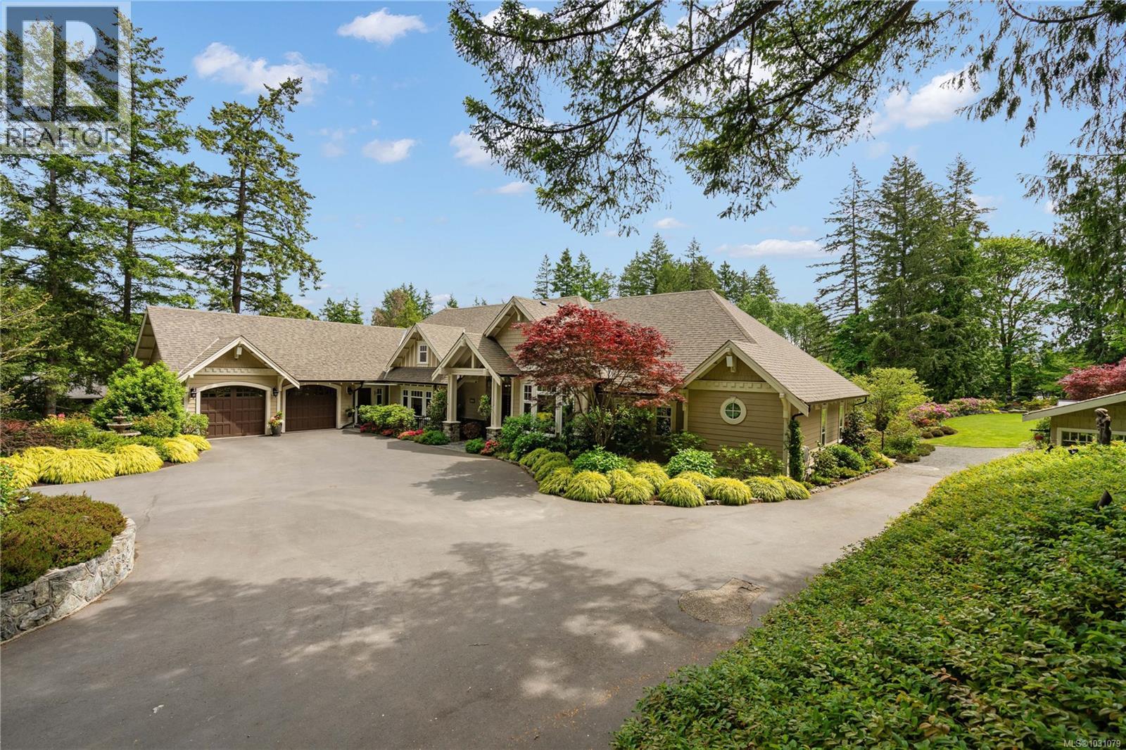 441 Glendower Rd, Saanich