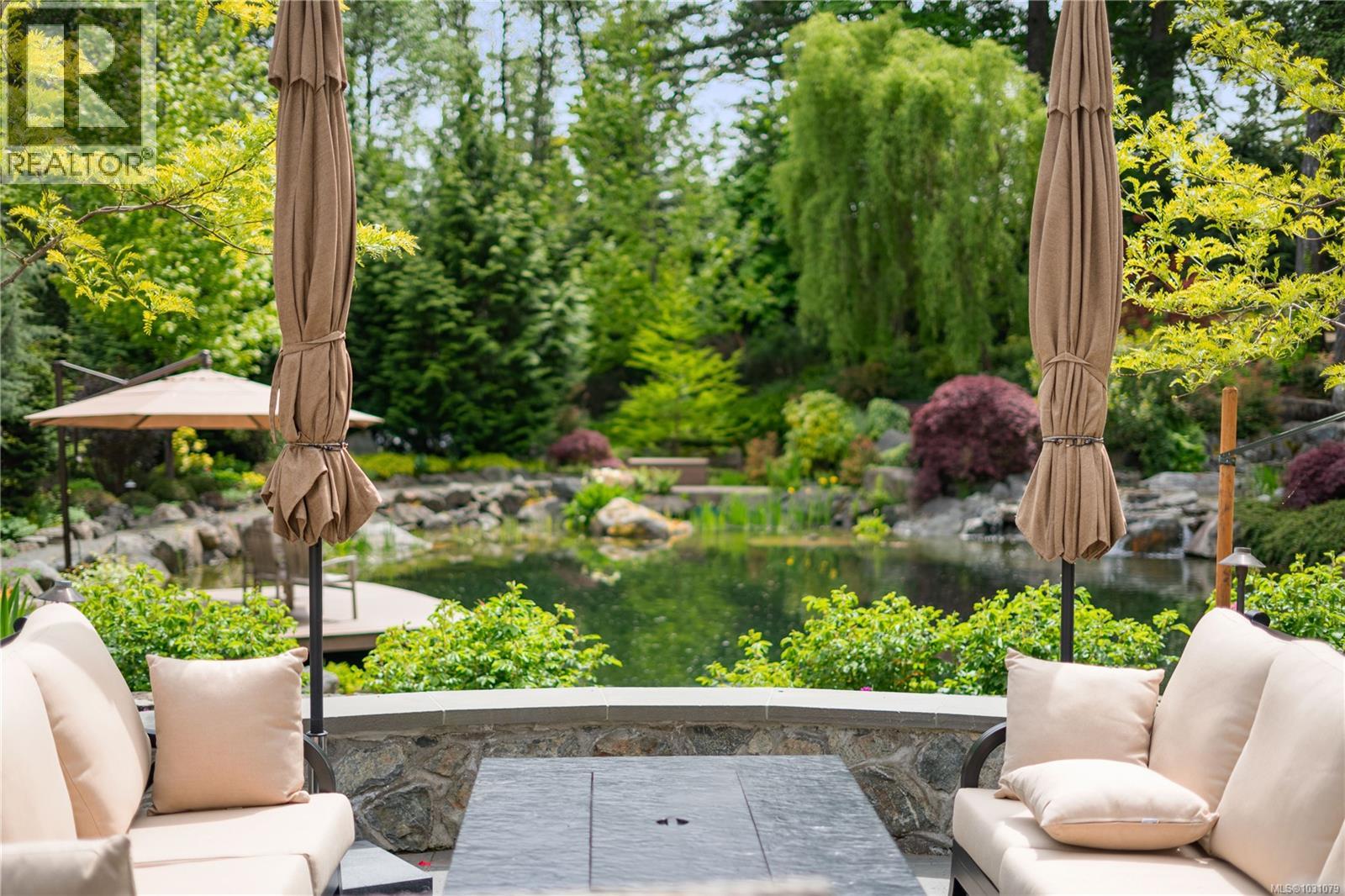 441 Glendower Rd, Saanich