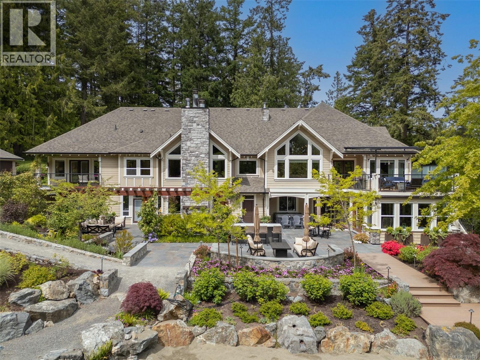 441 Glendower Rd, Saanich