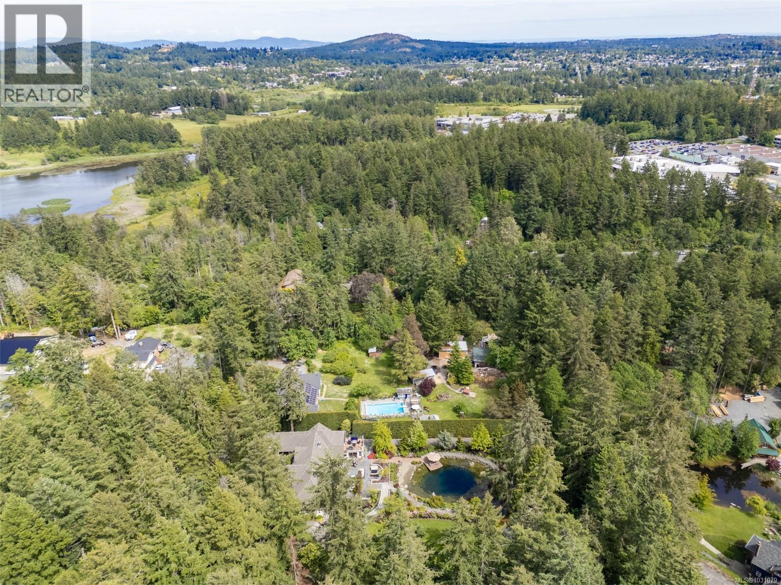 441 Glendower Rd, Saanich
