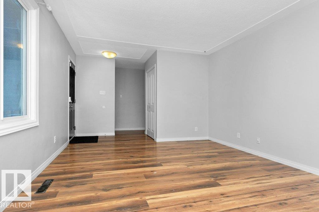 4303 104A AV NW, Edmonton