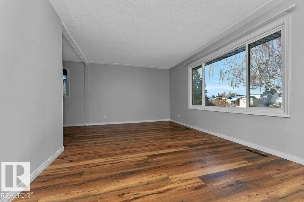 4303 104A AV NW, Edmonton