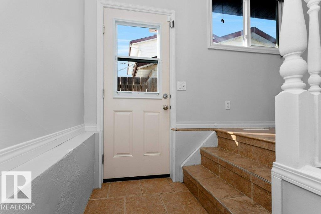 4303 104A AV NW, Edmonton