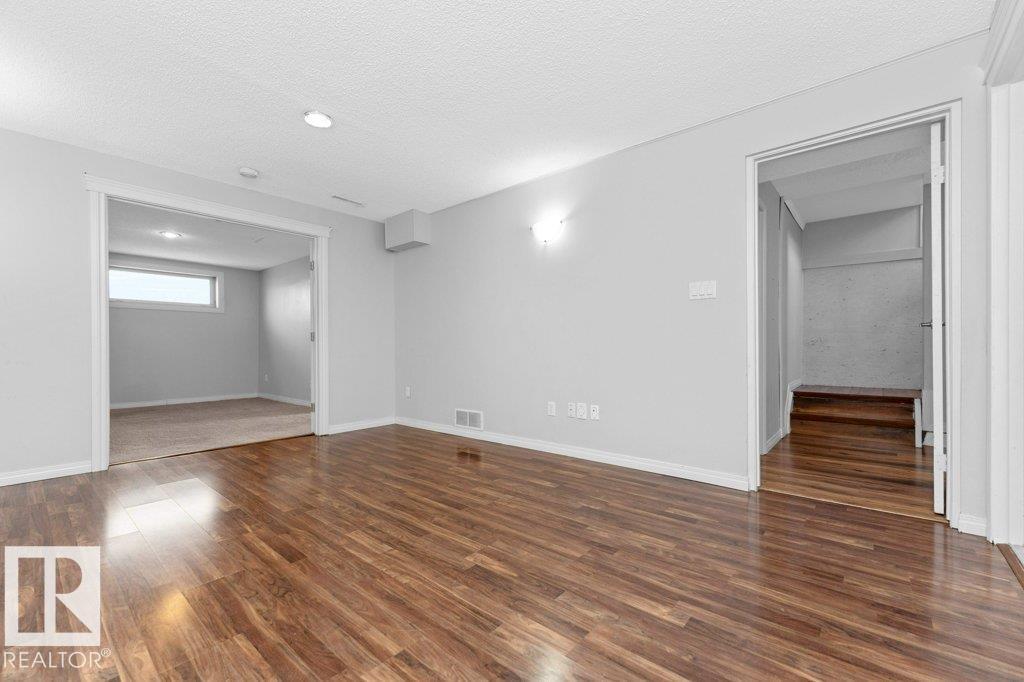 4303 104A AV NW, Edmonton