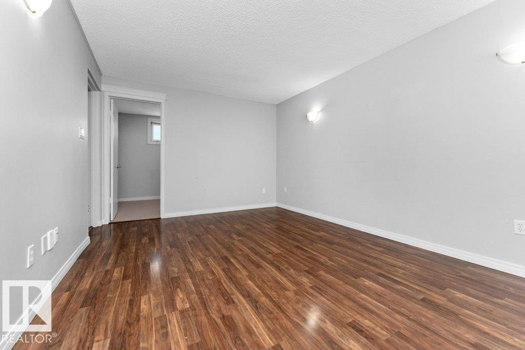 4303 104A AV NW, Edmonton