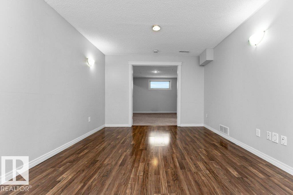 4303 104A AV NW, Edmonton