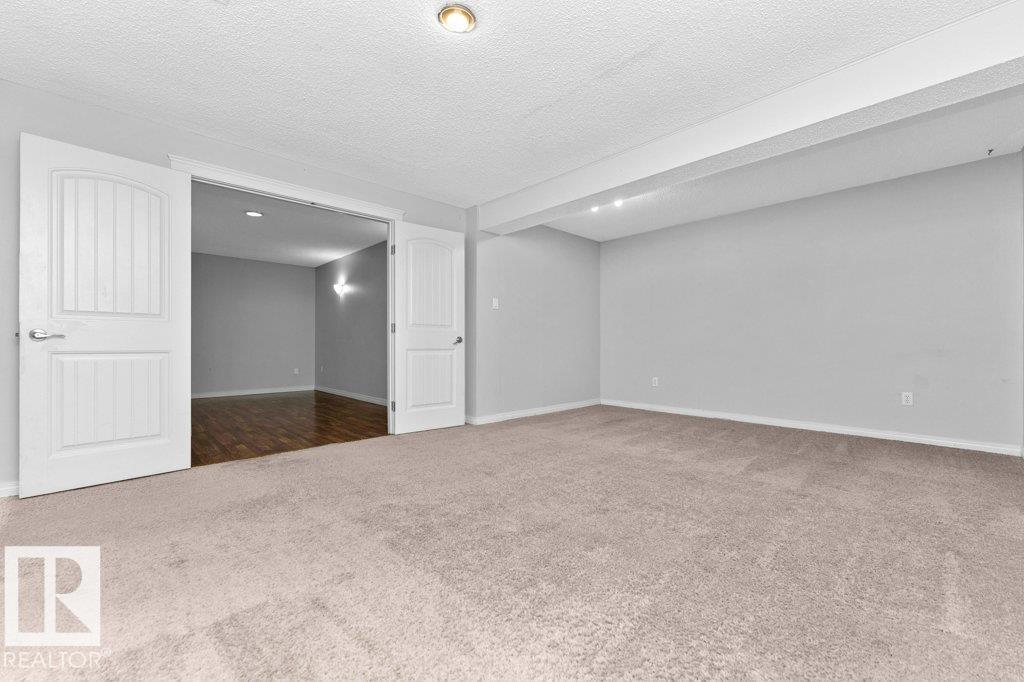 4303 104A AV NW, Edmonton