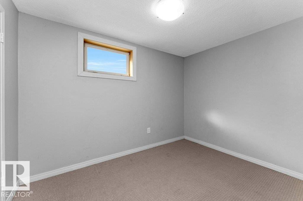 4303 104A AV NW, Edmonton