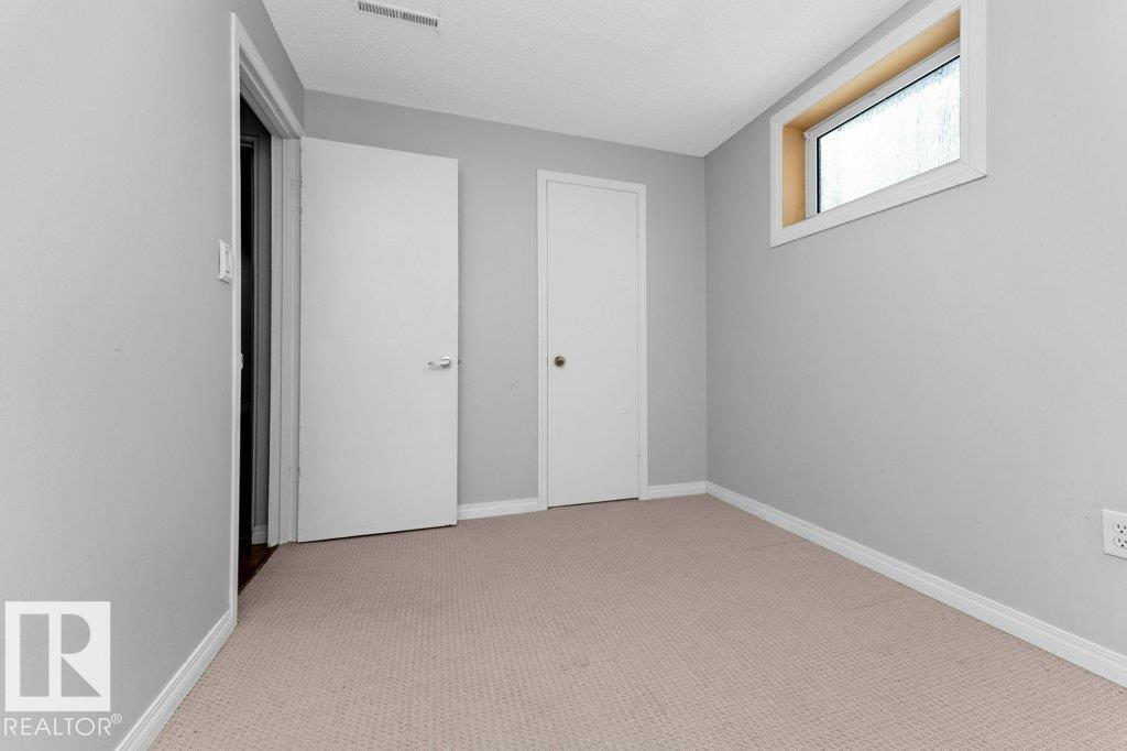 4303 104A AV NW, Edmonton