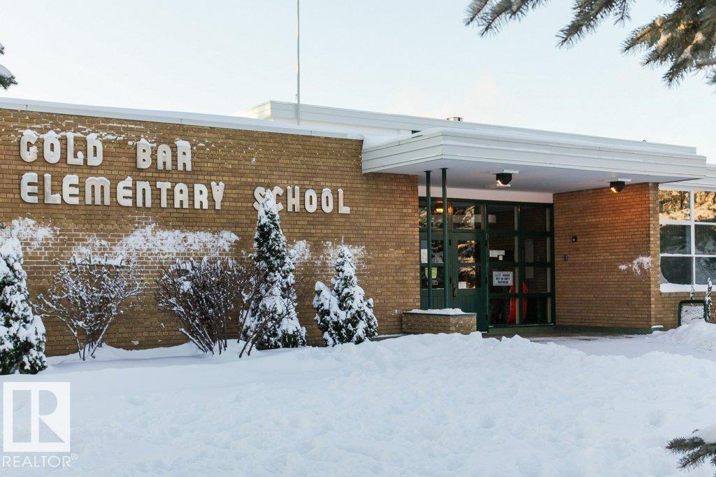 4303 104A AV NW, Edmonton