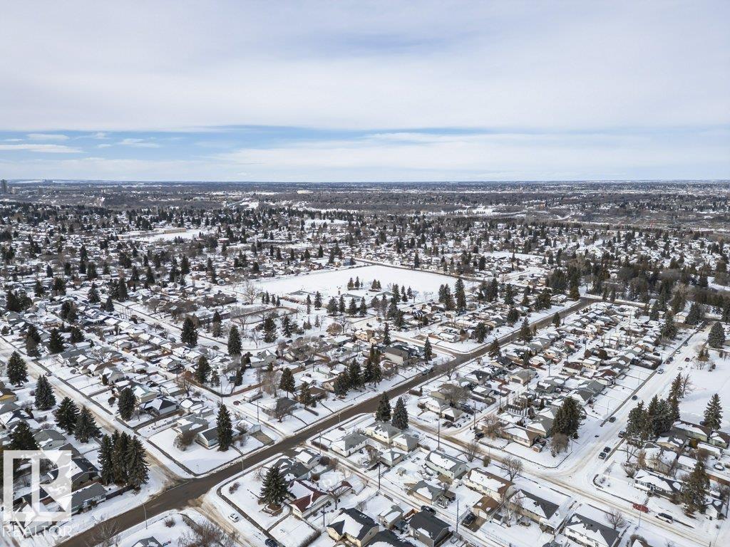 4303 104A AV NW, Edmonton