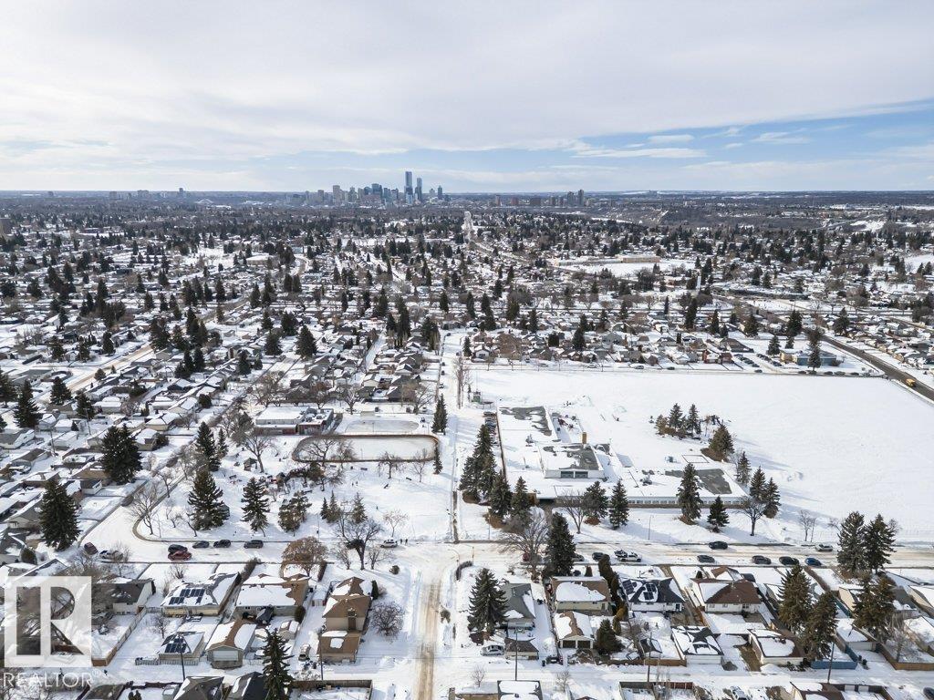 4303 104A AV NW, Edmonton