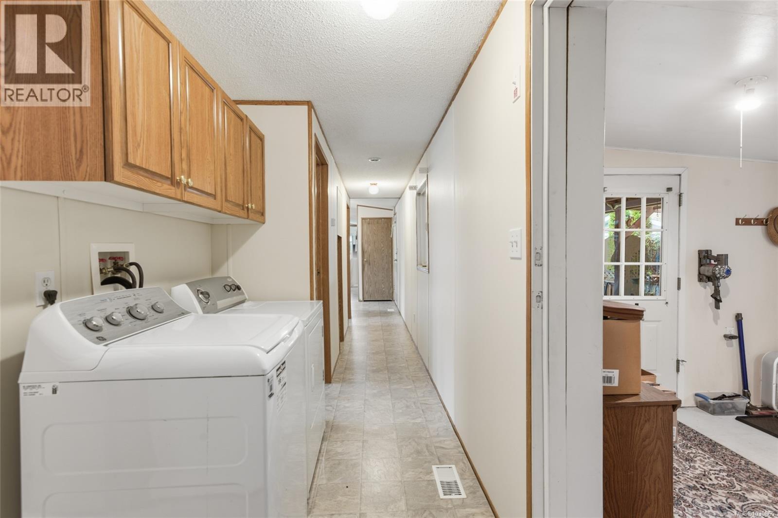#67 10325 Lakeshore Rd - 11