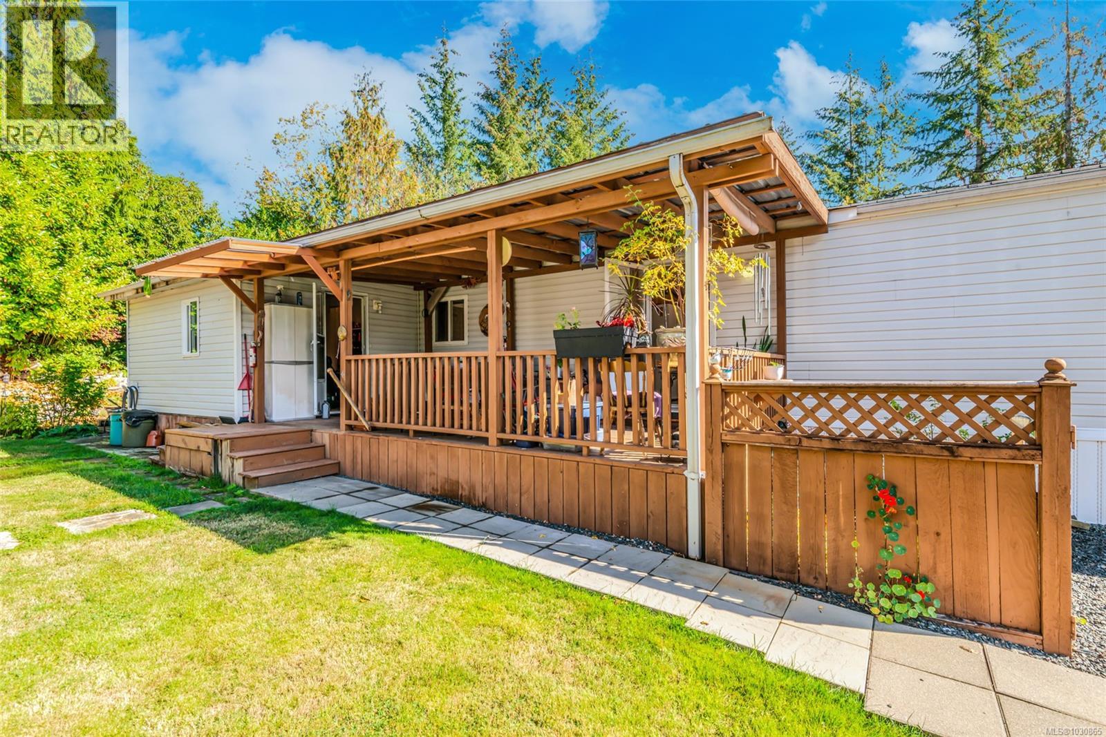 #67 10325 LAKESHORE RD - 14