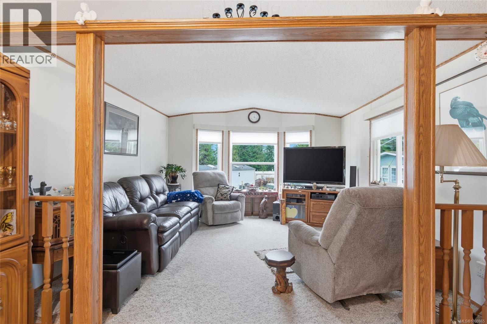 #67 10325 Lakeshore Rd - 2