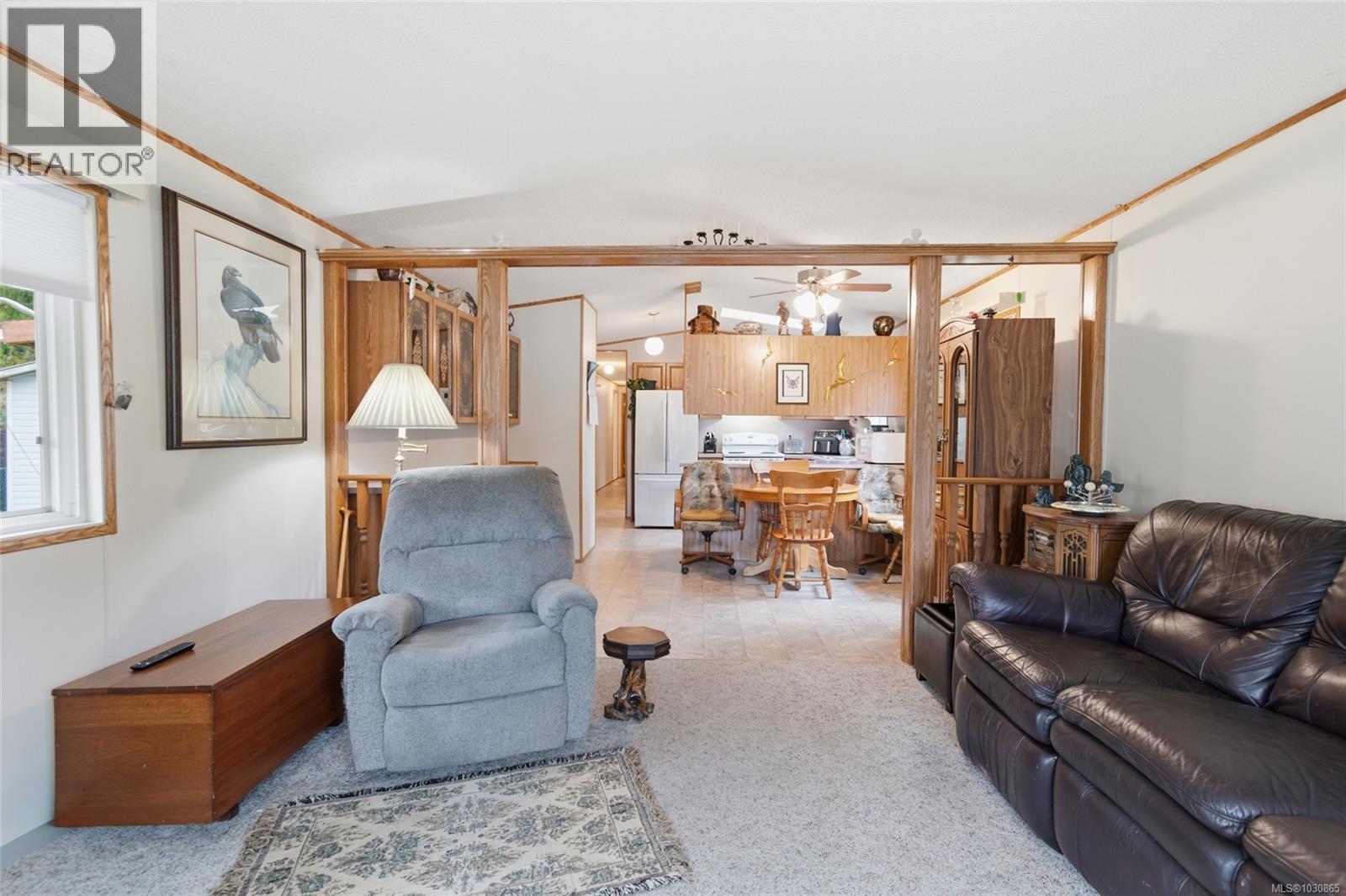 #67 10325 Lakeshore Rd - 3