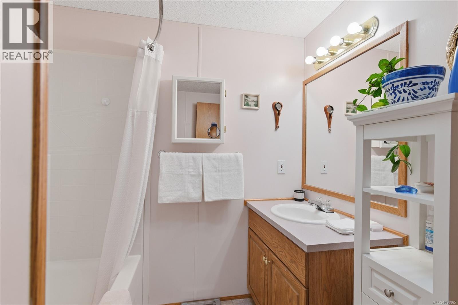 #67 10325 LAKESHORE RD - 8