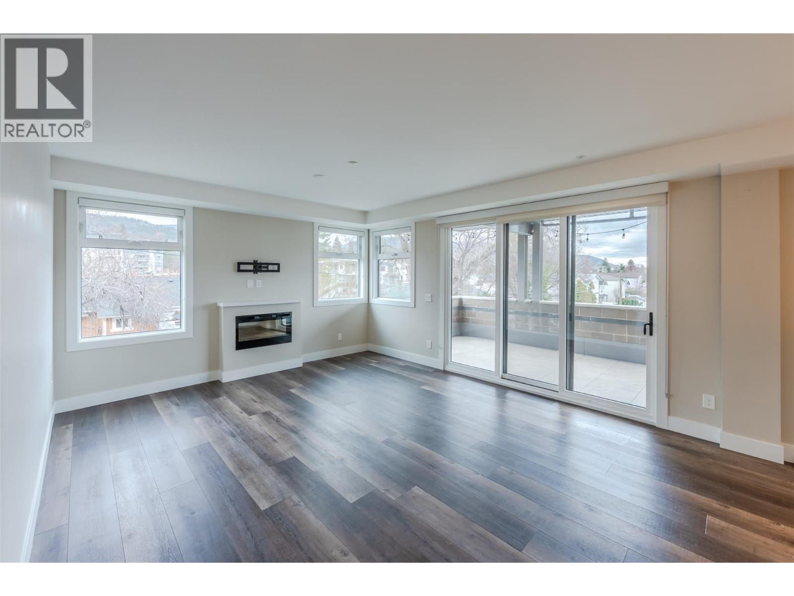 #308 110 ELLIS STREET - 21