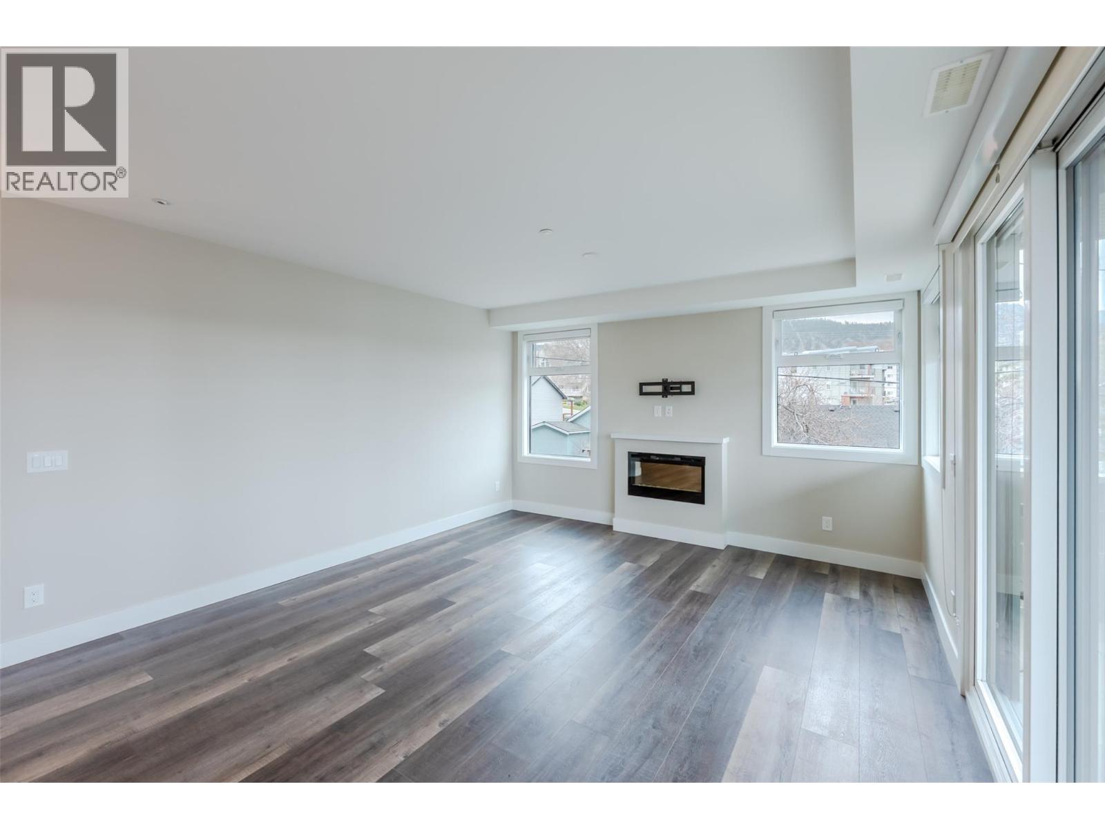 #308 110 ELLIS STREET - 16