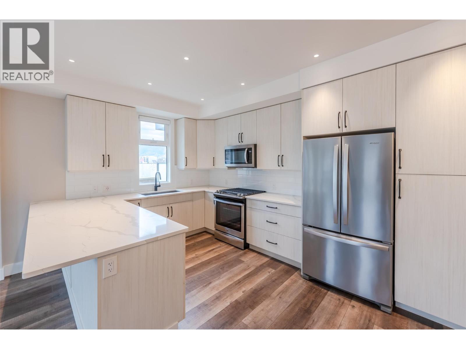 #308 110 ELLIS STREET - 34