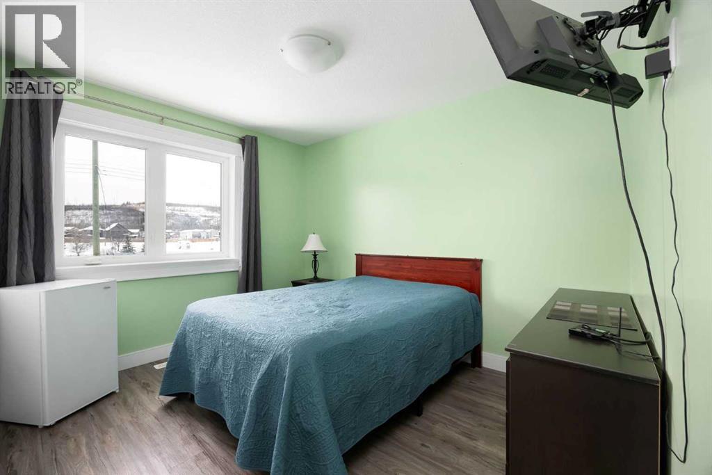 7423 Railway Avenue, Fort McMurray