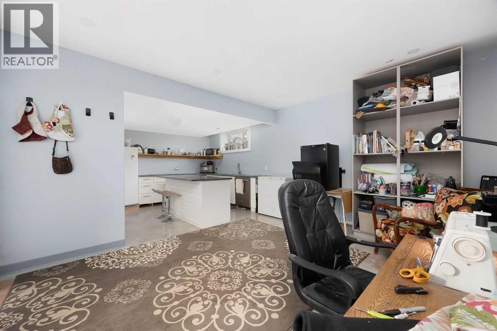 7423 Railway Avenue, Fort McMurray