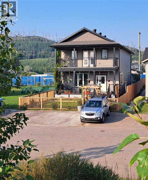 7423 Railway Avenue, Fort McMurray