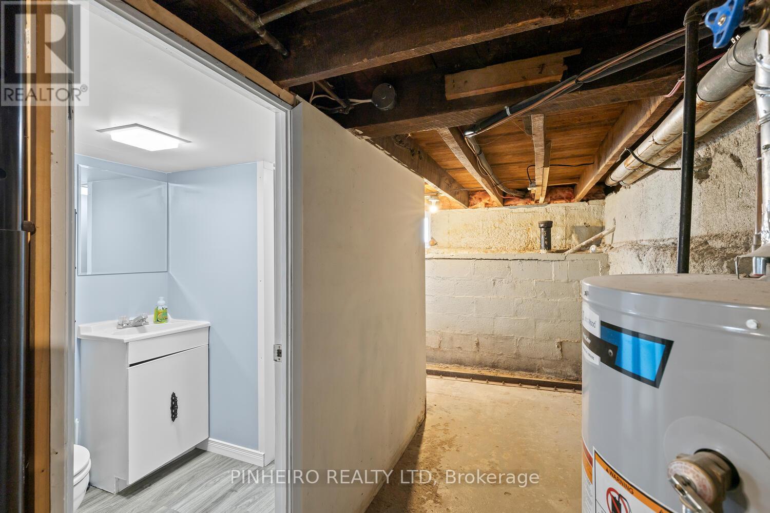 275 RIDOUT STREET Property Photo