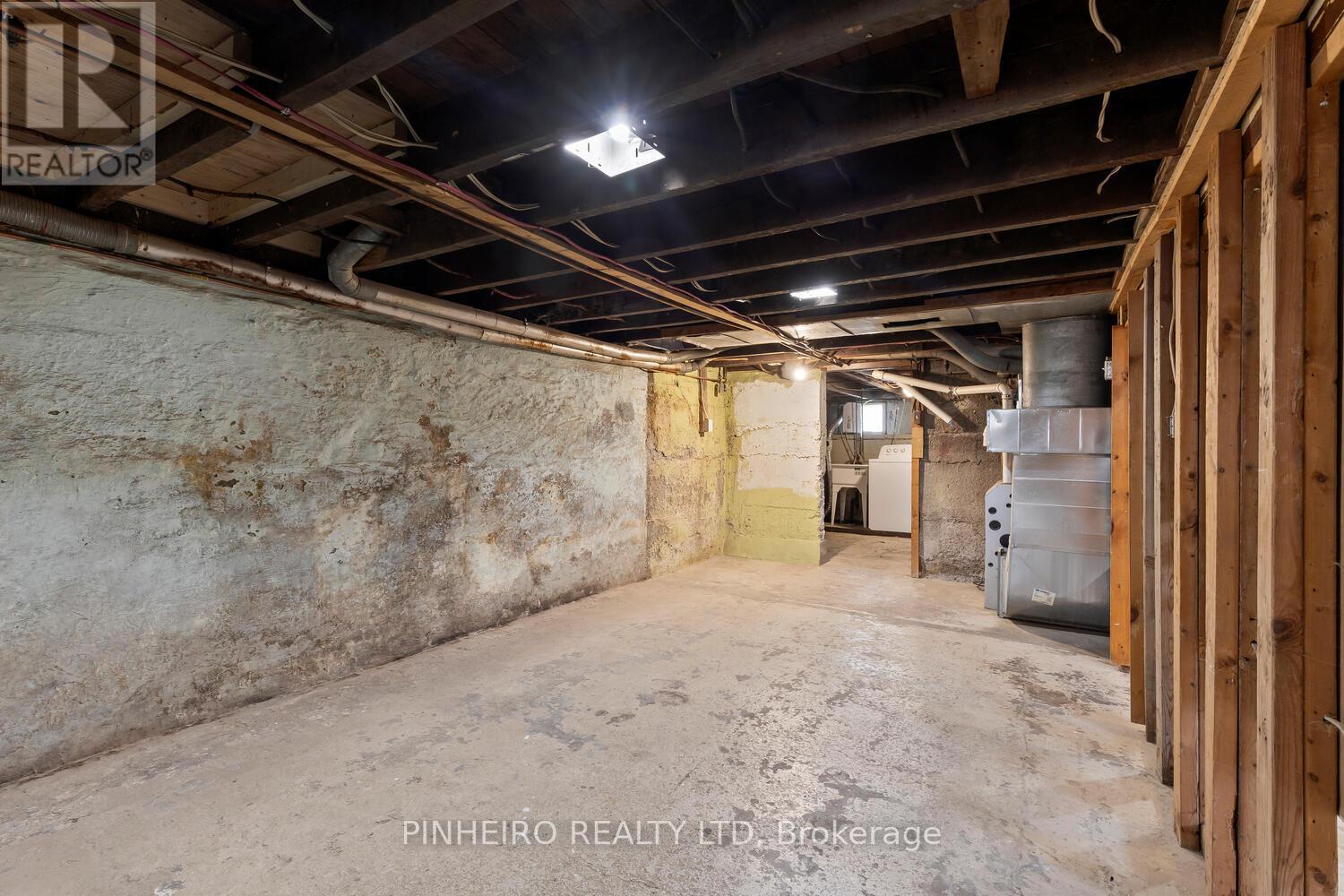 275 RIDOUT STREET Property Photo